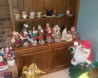 Tea cups, pots, more Christmas decor