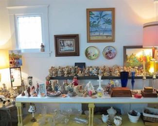 Loads of Tchotchke's