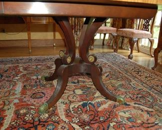 Dining table pedestal