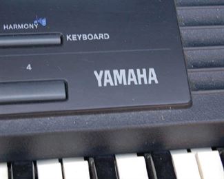 Electric Yamaha keyboard 