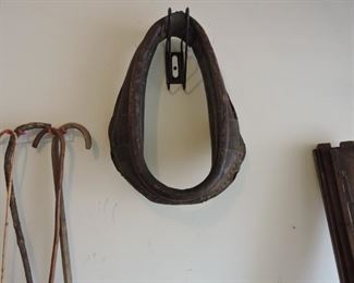 Horse collar