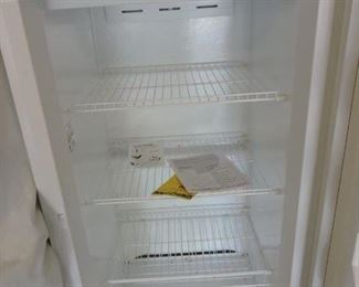 Frigidaire 14.4 Upright freezer works inside