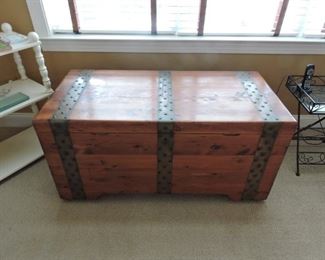 Cedar Chest- large