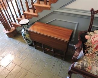 Drop Leaf table- Hallway/side table