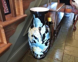 Ceramic tall hallway -decorative vase