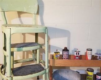 green stool