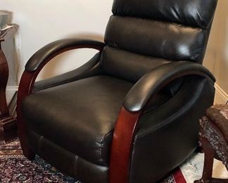 Modern Leather Havertys Furniture Lounge Chair
