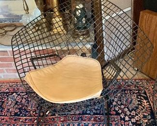 Detail Knoll Bertoia Chair