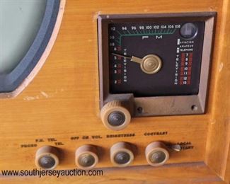 VINTAGE Dumont Television Radio on Frame

Auction Estimate $100-$200 – Located Dock
