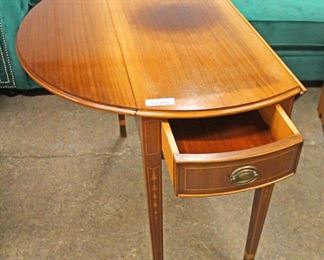 Antique Style Burl Mahogany and Banded Oversized Drop Side Pembroke Table with 2 Drawers

Auction Estimate $100-$200 – Located Inside