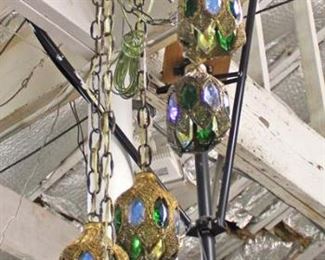  Selection of Chandeliers including: French Style, Modern, and Vintage

Auction Estimate $50-$500 