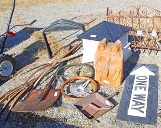  Selection of Primitive Yard Tools, Signs, Galvanized Buckets, and much more

Auction Estimate $20-$100 – Located Field 