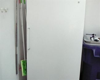 GE 17 cubic foot Freezer in excellent shape !