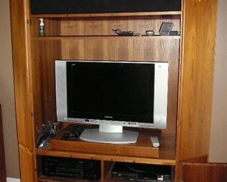 High Quality Danish designed Entertainment Cabinet