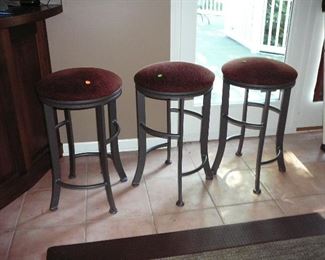3 metal bar stools - tops spin