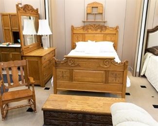 What a beautiful antique oak bedroom dresser and bed.