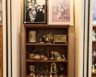 Lots of nice brass - there is a square planter on the top right - that is especially nice. There are also come copper pieces on this shelf.