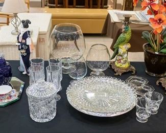 The round glass tray is on a lazy susan - NICE.