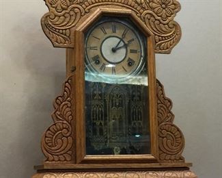 E Ingraham gingerbread mantle clock - very nice running!