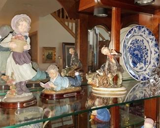 Delft porcelain hanging plates 