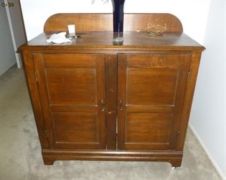 Vintage cabinet