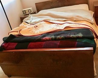 darkbedframe