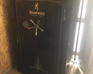 Very Large Browning Prosteel series Gun Safe $1000 This one is 5' high X appx 36" wide X 24" deep