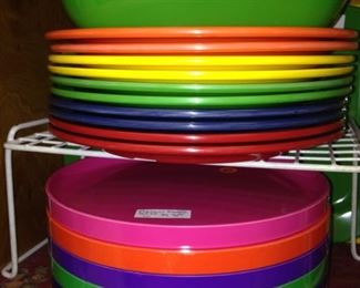 Non-breakable plates - great for poolside!