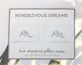 Rendezvous Dreams Pillow Cases: Mr. & Mrs.