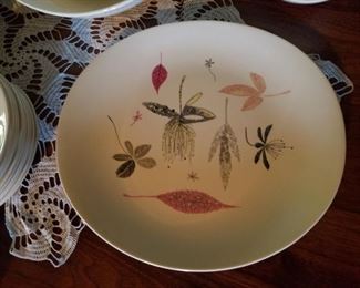 mid century dish set....very cool
