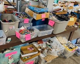 Thousands of deadstock costume jewelry items 