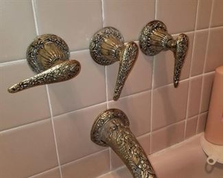 Bathtub Faucet & Handles (High end)