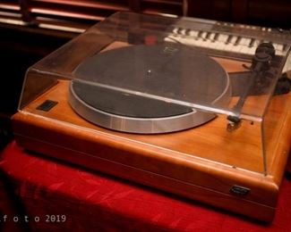 Acoustic Research Turntable
