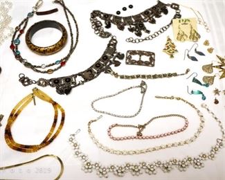 Ladies jewelry