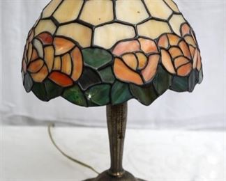 Antique Tiffany style table lamp