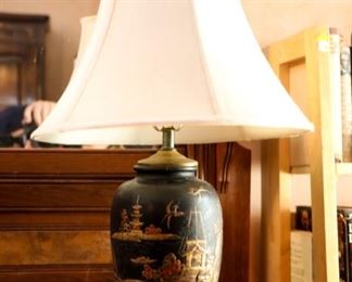 Asian style ceramic table lamp