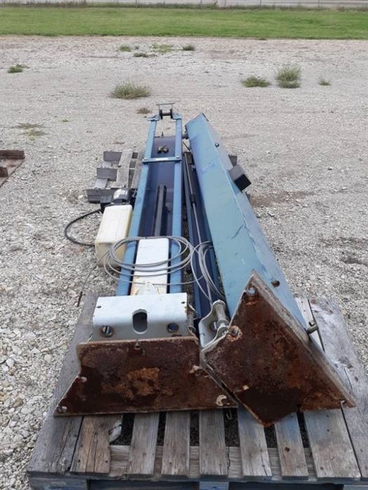 9000 Pound Automotive Lift Serial 986