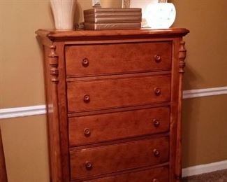 Oak 5-drawer chest