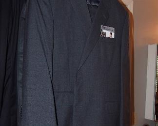 Nice Men's clothing, suits, shirts, ties and shoes