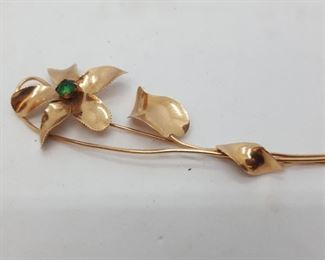 Jewelry Gold Floral Pin