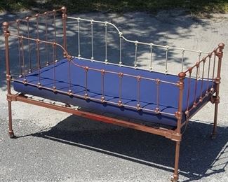 Furniture Iron Day Bed