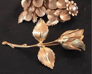 Gold Like Flowers Set