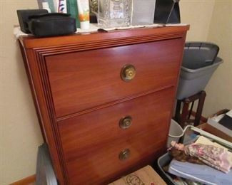 MID CENTURY CHEST OF DRAWERS