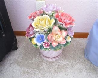 PORCELAIN FLOWER ARRANGEMENT