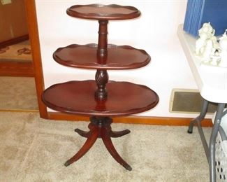 ANTIQUE 3-TIER PIE CRUST TABLE