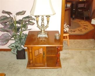 ONE OF A PAIR OF END TABLES AND LAMPS