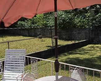 Patio outside den - vintage metal patio table with 4 chairs and umbrella