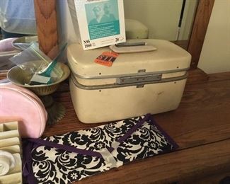 Vintage Samsomite  overnight case