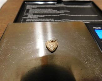 Tiny 10K Gold Heart(0.3 Grams)