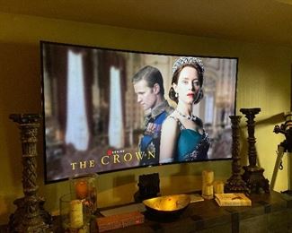 Samsung 78” Curved Screen Smart Tv
